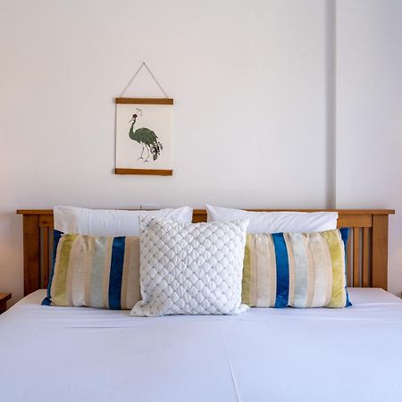 Tropical Paradise In Harbour Paphos, Central & Close To Beach Ngoại thất bức ảnh