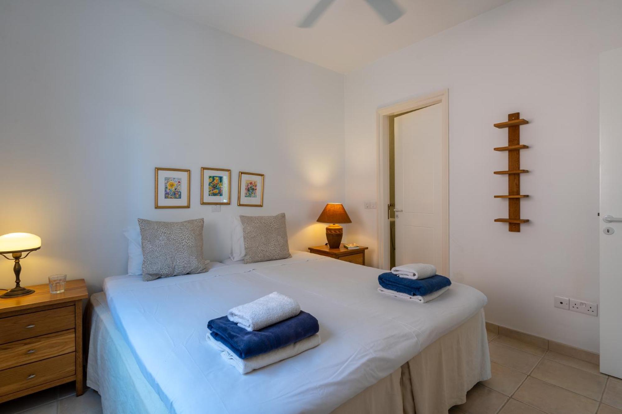Tropical Paradise In Harbour Paphos, Central & Close To Beach Ngoại thất bức ảnh